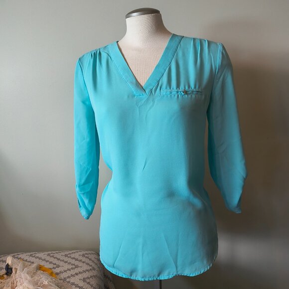 3/4 Sleeve Popover Blouse - Picture 1 of 6
